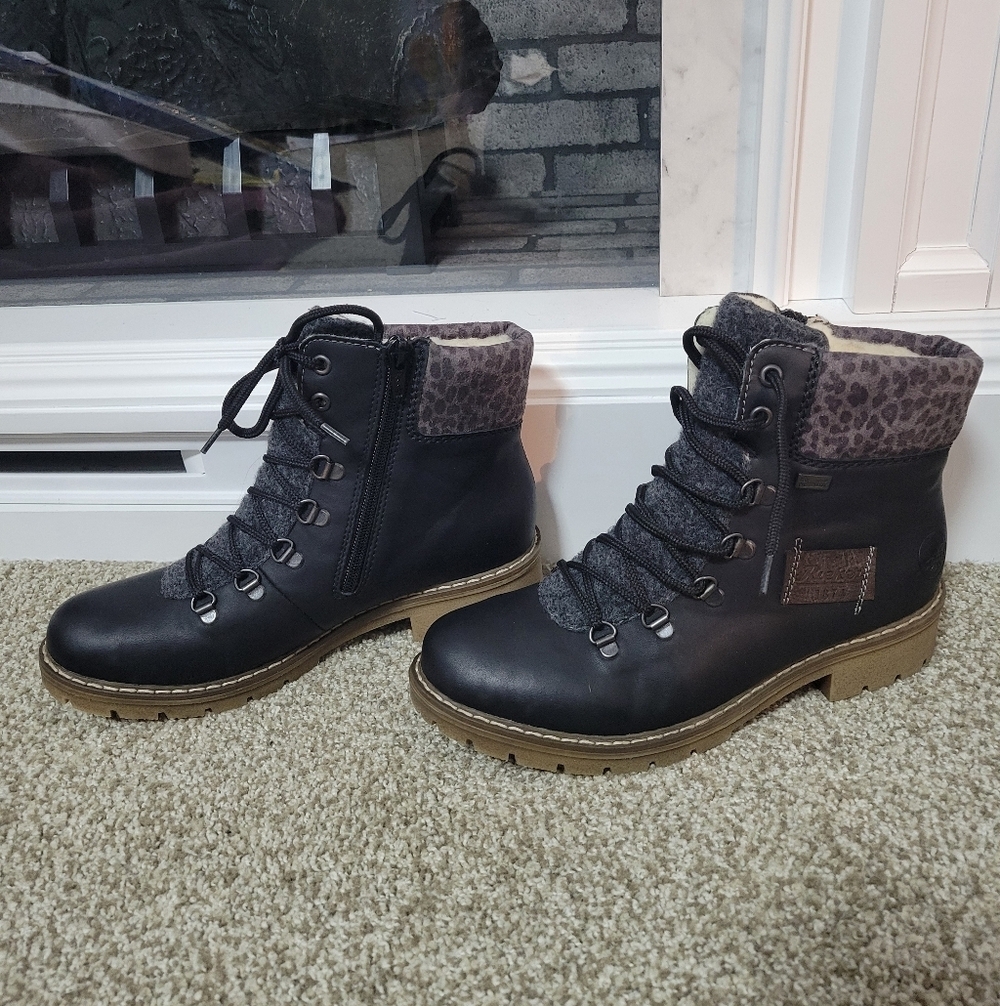 NWOT Rieker Y9136-00 Women's Black/Grey Lace Up Boots, Size EU 38, US 7-7.5